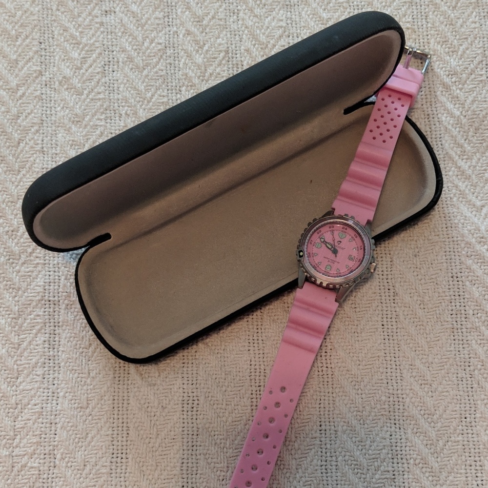Momentum M1 Dive Watch in Pink